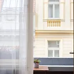 Beautiful Flat In City Center With Balcony
