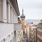 Beautiful Flat In City Center With Balcony