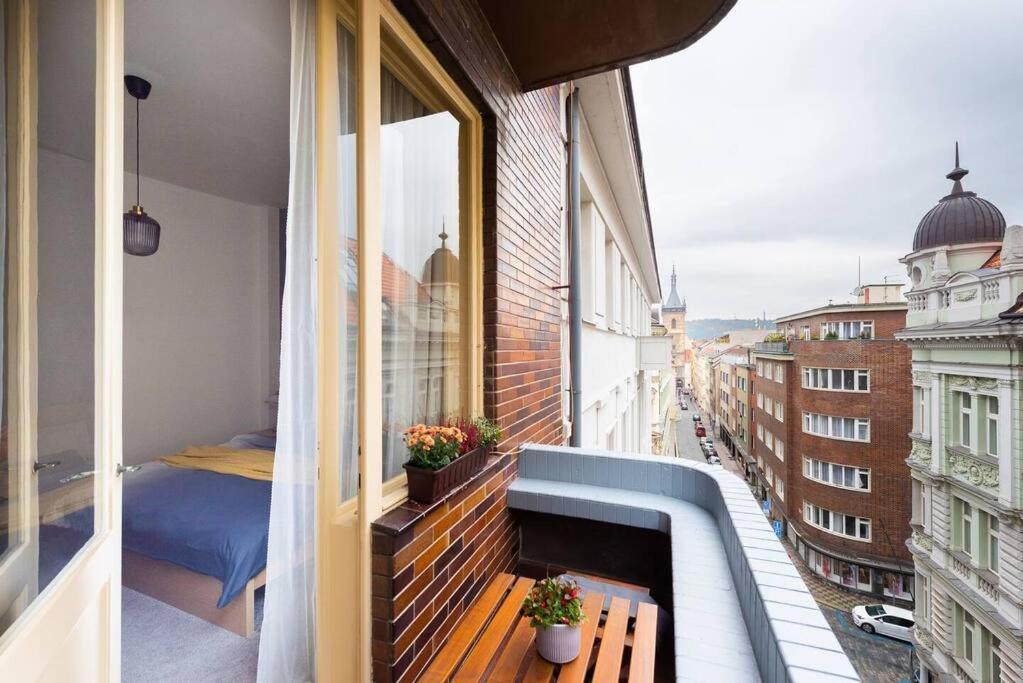 Beautiful Flat In Center With Balcony